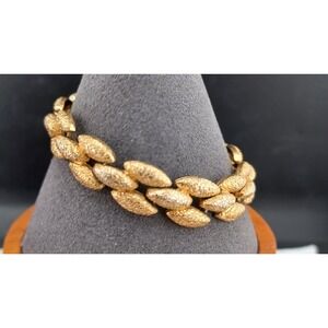 Vintage Monet Tennis Bracelet Gold Tone Textured 7" Signed